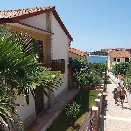 Diana'S Place Pula Dış mekan fotoğraf